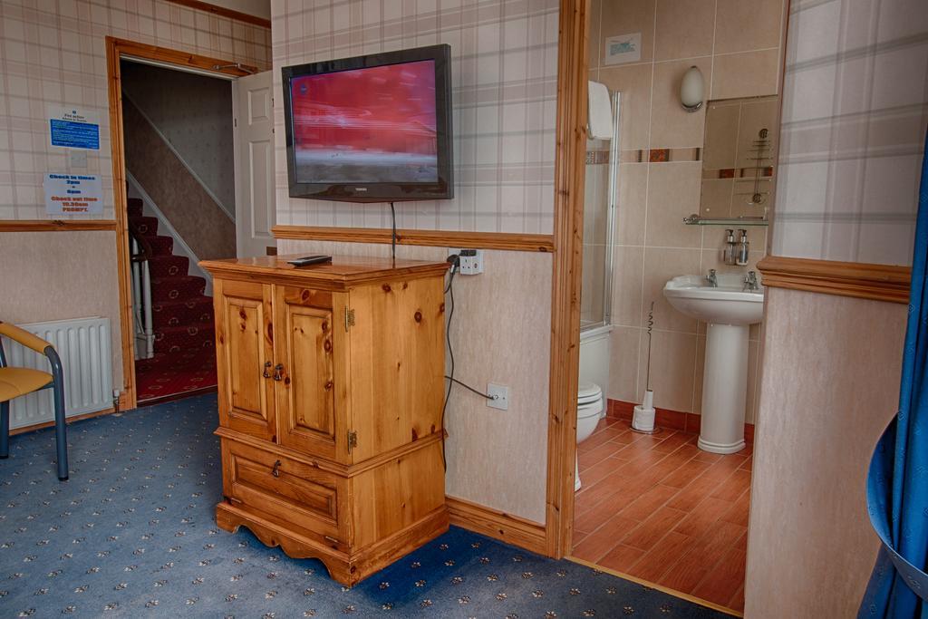 Harbour Heights B&B Портръш Стая снимка